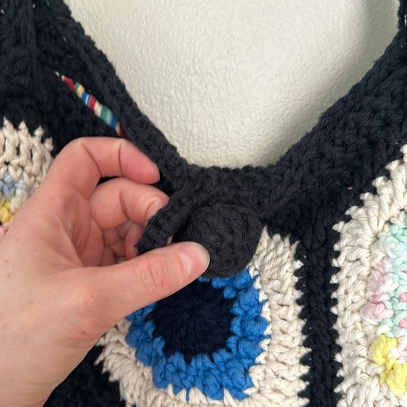 Handmade crochet granny square tote bag - Picture 3 of 9